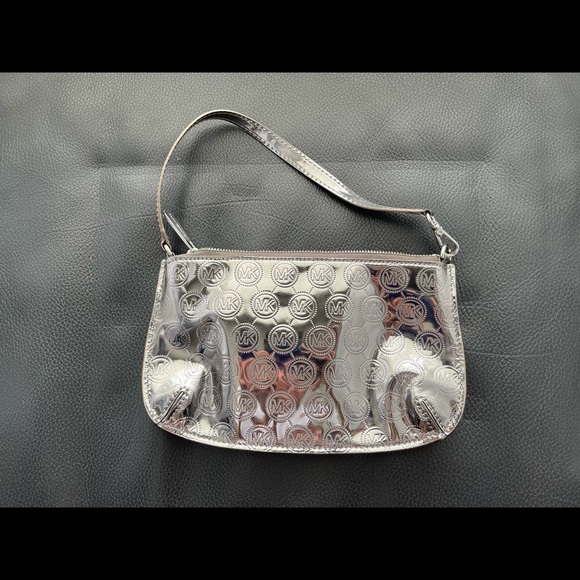 Purse - Picture 2 of 2